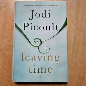 Jodi Picoult 'Leaving Time'  Book